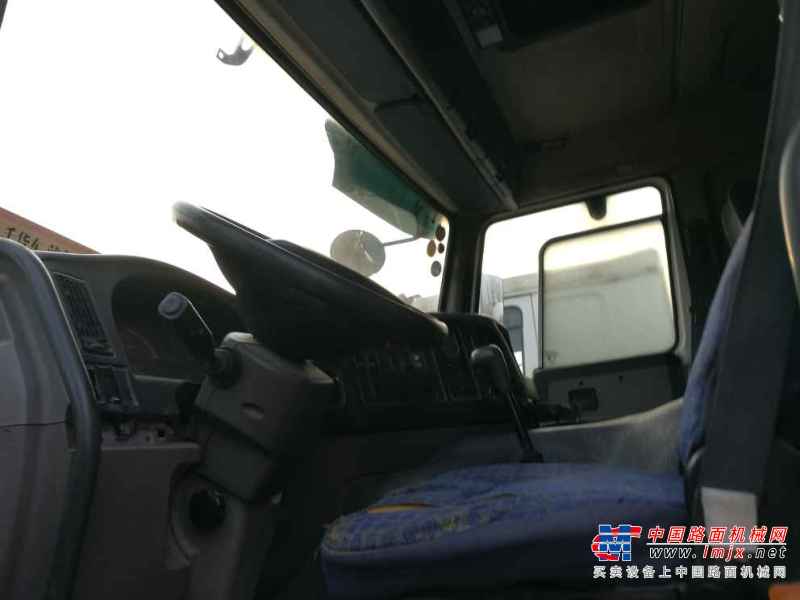 山东出售转让二手2010年中国重汽豪沃ZZ5253GJBN3841C搅拌运输车
