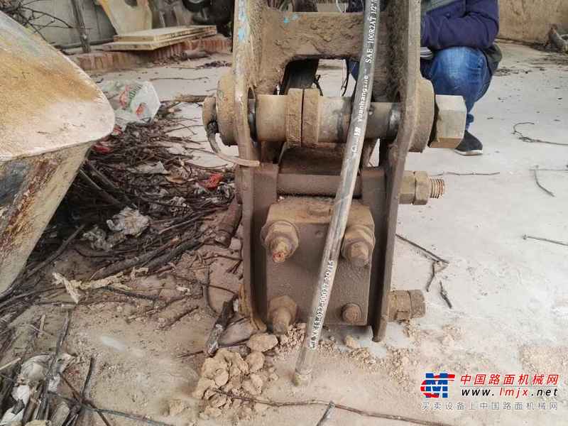 陕西出售转让二手3000小时2010年东奇68破碎锤