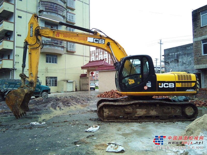 广西出售转让二手4329小时2012年JCBJS220LC挖掘机