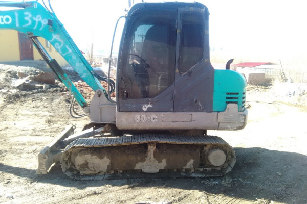 新疆出售转让二手7598小时2009年神钢SK60挖掘机