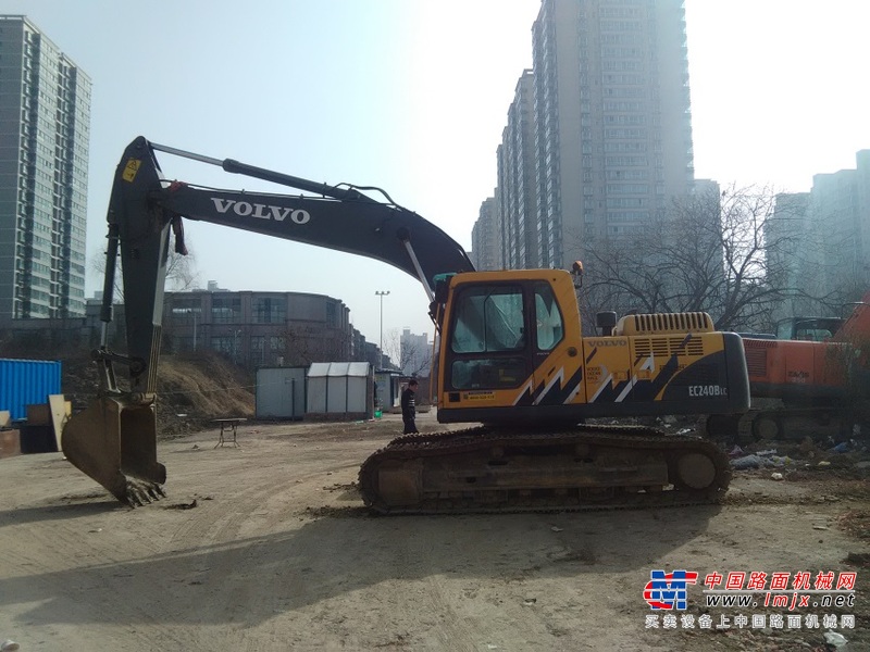 陕西出售转让二手1489小时2012年沃尔沃EC210BLC挖掘机