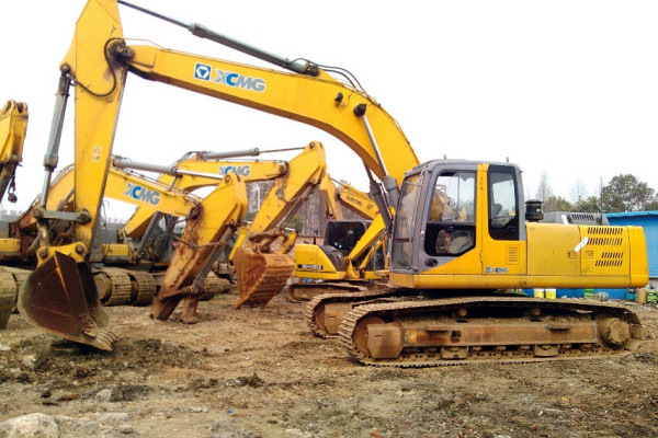 湖北出售转让二手2011年徐工XE260C挖掘机