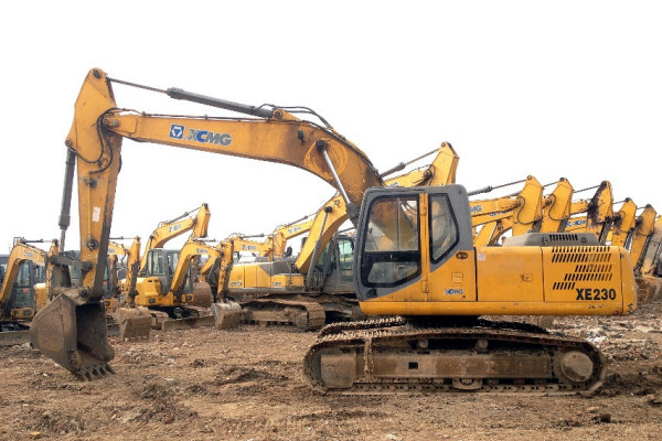 湖北出售转让二手2929小时2009年徐工XE230挖掘机