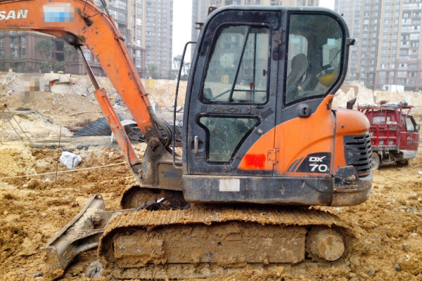 贵州出售转让二手10066小时2008年斗山DX60挖掘机