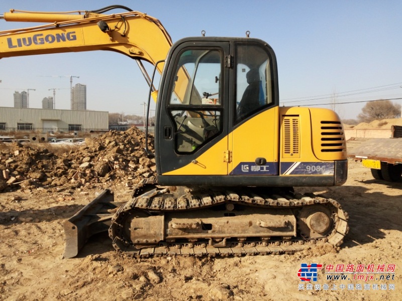 内蒙古出售转让二手2958小时2012年柳工CLG908C挖掘机
