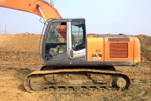 湖北出售转让二手13802小时2008年日立ZX200挖掘机