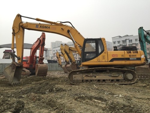 四川出售转让二手1696小时2010年厦工XG833挖掘机