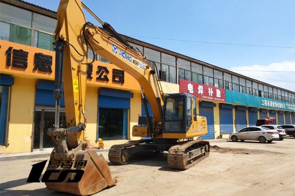 晋中市出售转让二手2011年徐工XE260C挖掘机