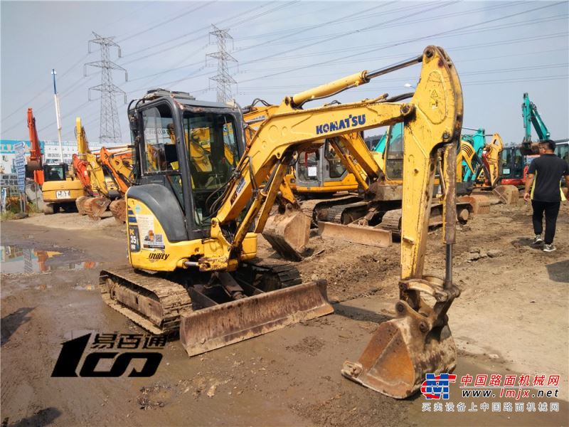 北京出售转让二手2009年小松PC35MR-2挖掘机
