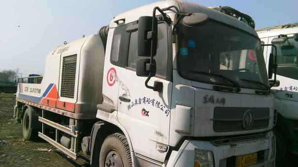 辽宁出售转让二手8000小时2009年中联重科ZLJ5121THB泵车