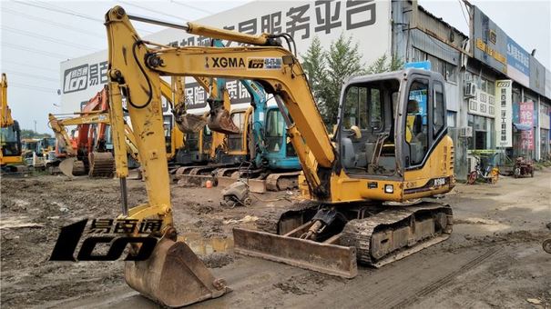 北京出售转让二手2011年厦工XG806挖掘机