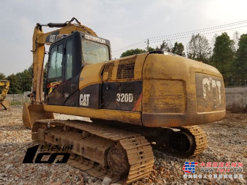武汉市出售转让二手2010年卡特320D挖掘机