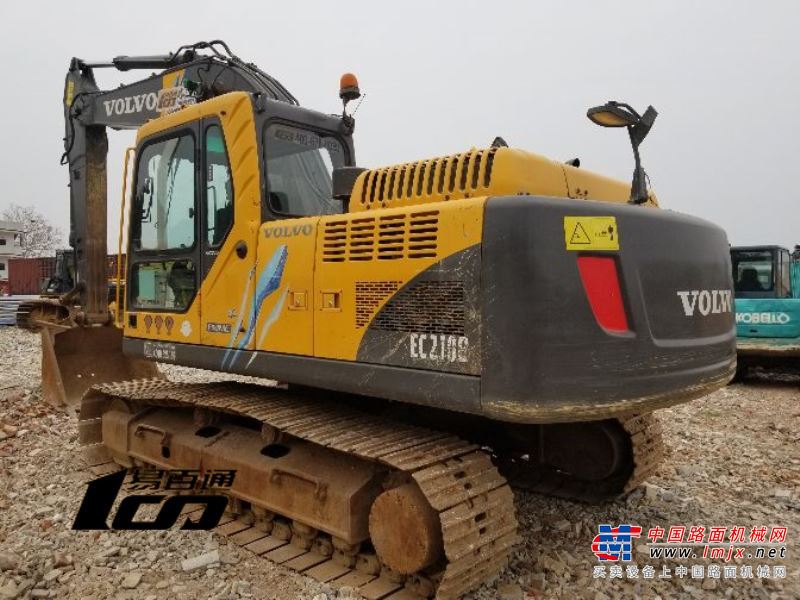 武汉市出售转让二手2013年沃尔沃EC210B挖掘机