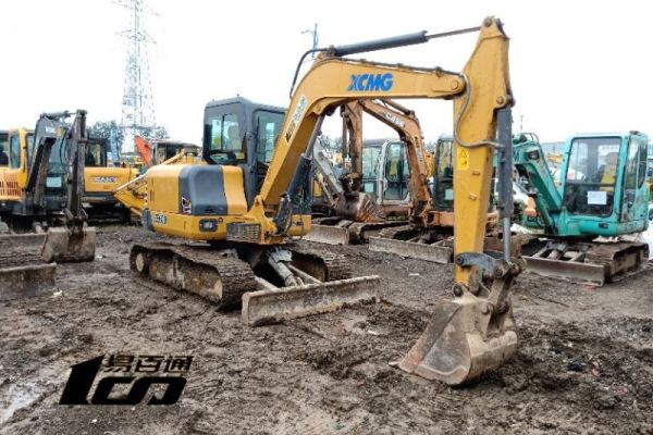 北京出售转让二手1740小时2018年徐工XE60D挖掘机