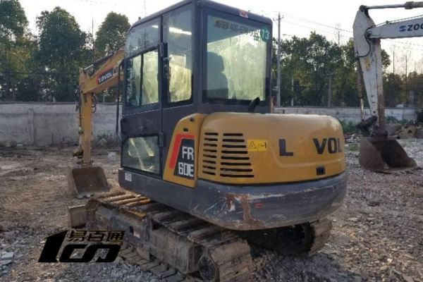 武汉市出售转让二手2018年雷沃FR60E挖掘机