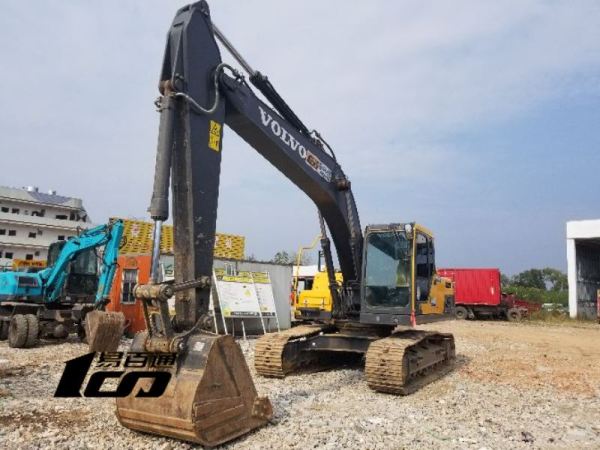 武汉市出售转让二手2018年沃尔沃EC220D挖掘机