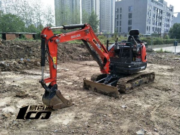 合肥市出售转让二手332小时2018年欧利德W25-5挖掘机
