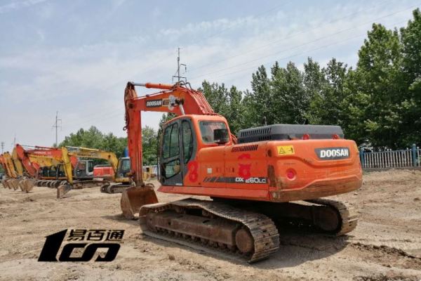 德州市出售转让二手2013年斗山DX260LC挖掘机