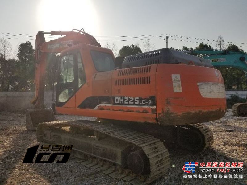 武汉市出售转让二手2010年斗山DH225LC-9挖掘机