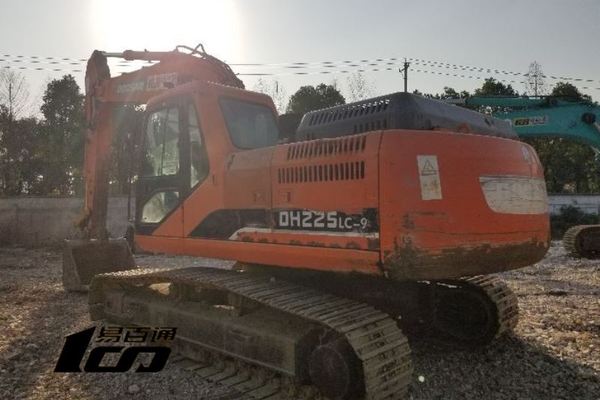 武汉市出售转让二手2010年斗山DH225LC-9挖掘机