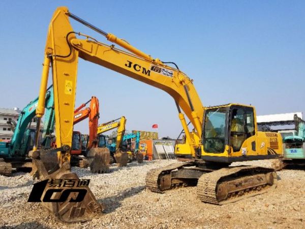 武汉市出售转让二手2014年山重建机921D挖掘机
