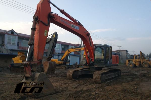 晋中市出售转让二手2010年日立ZX270-3挖掘机