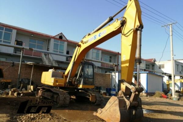 晋中市出售转让二手2011年徐工XE260C挖掘机