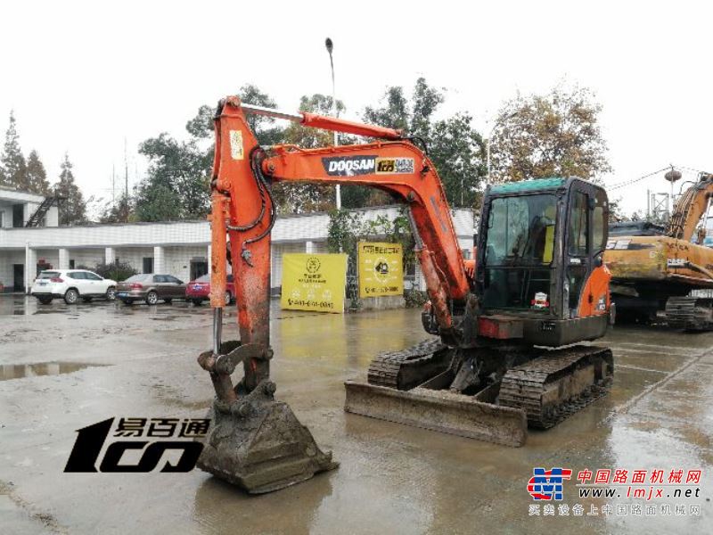 成都市出售转让二手2013年斗山DX60挖掘机