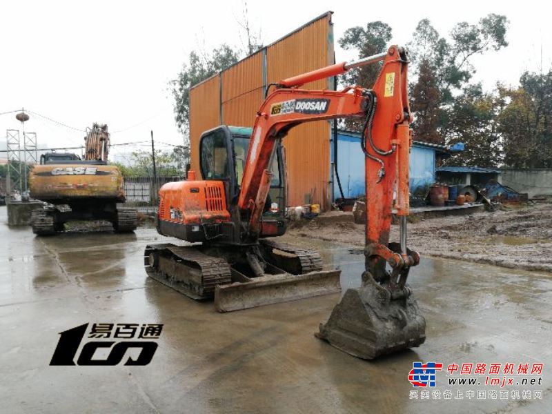 成都市出售转让二手2013年斗山DX60挖掘机