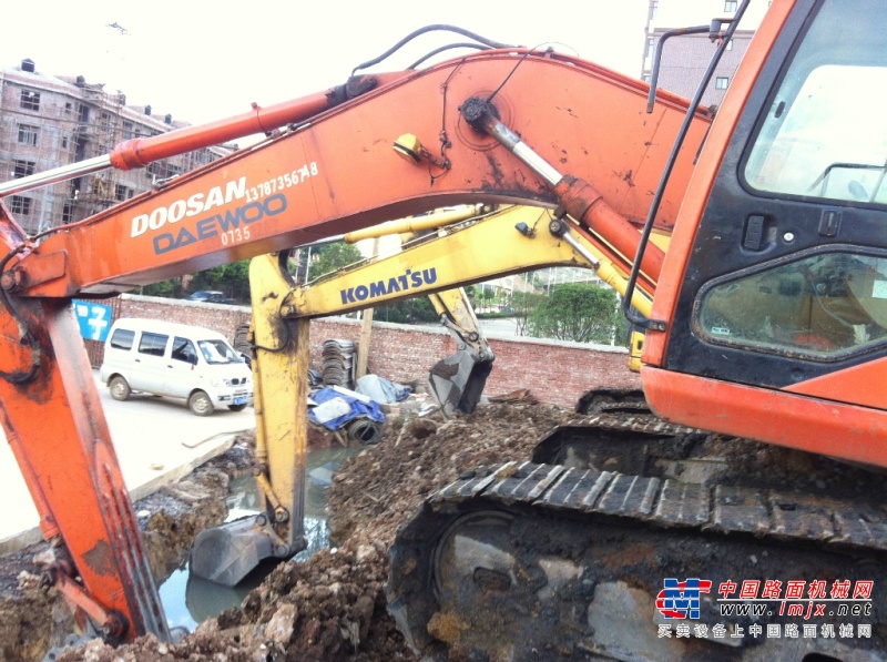 湖南出售转让二手工程机械大宇220型挖掘机