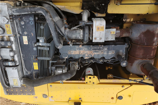 出售转让二手KOMATSU210-8MO挖掘机