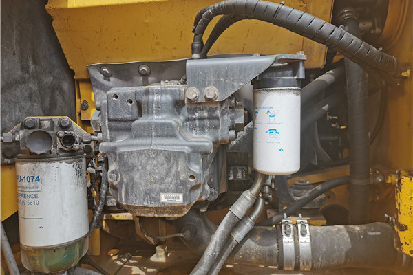 出售转让二手KOMATSU210-8MO挖掘机