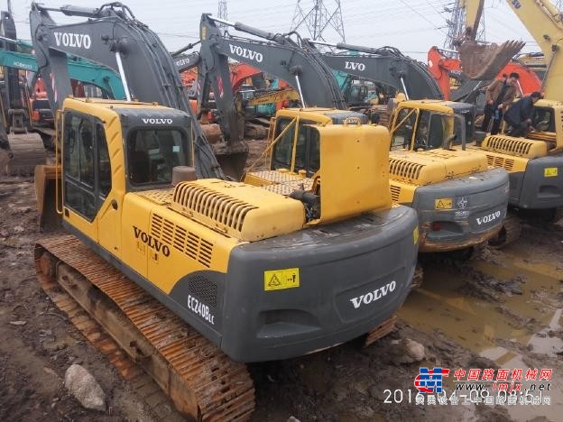 上海出售转让二手5000小时沃尔沃挖掘机