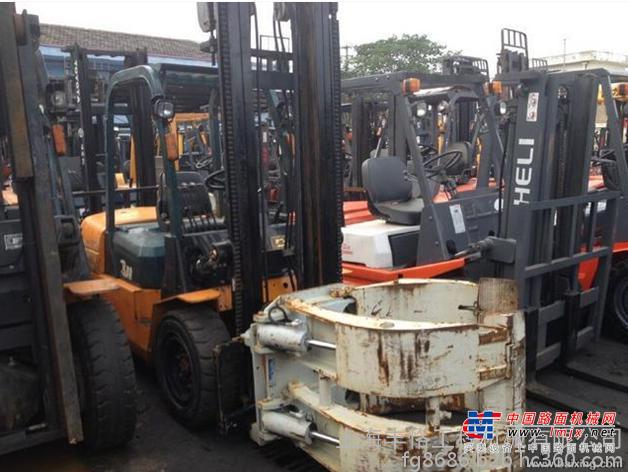 出售转让二手国产与进口叉车1--15吨叉装车