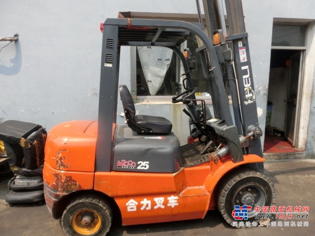出售转让二手合力叉车3吨叉装车