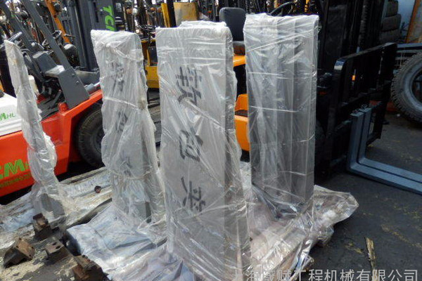出售转让二手HELI/合力夹包叉车叉装车