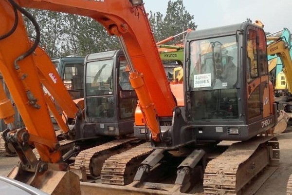 上海出售转让二手1500小时斗山挖掘机