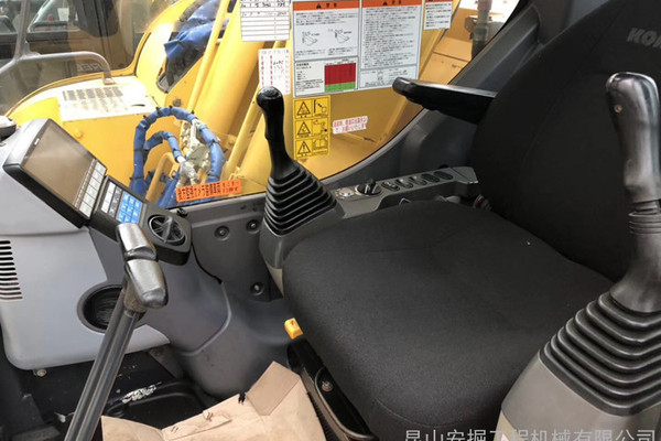 出售转让二手KOMATSUPC128US挖掘机