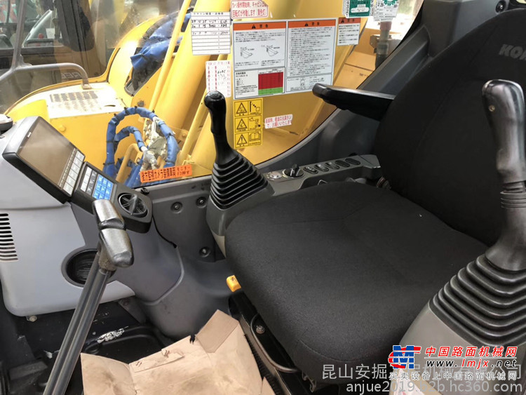出售转让二手KOMATSUPC128US挖掘机