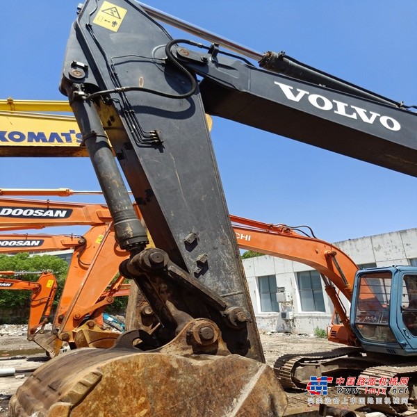 出售转让二手volvo/沃尔沃240挖掘机