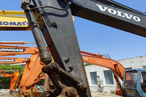 上海出售转让二手6000小时Volvo/沃尔沃挖掘机