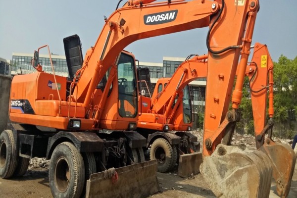 上海出售转让二手5000小时斗山挖掘机