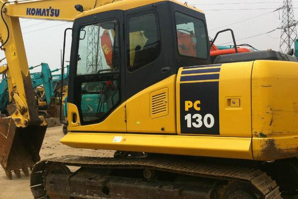 出售转让二手KOMATSU130挖掘机