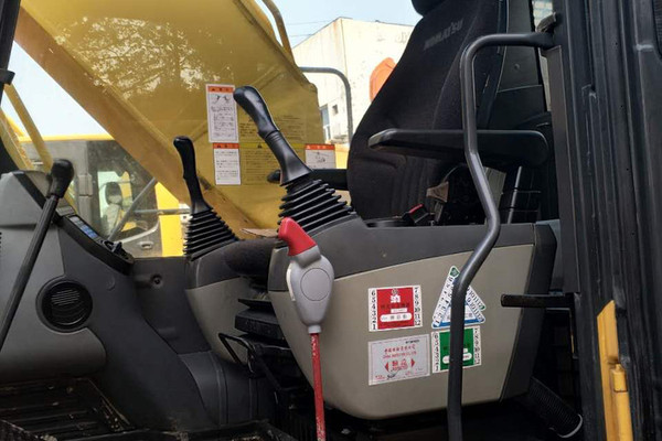 出售转让二手komatsu240-8挖掘机
