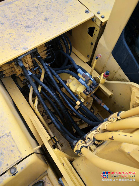出售转让二手komatsu240-8挖掘机
