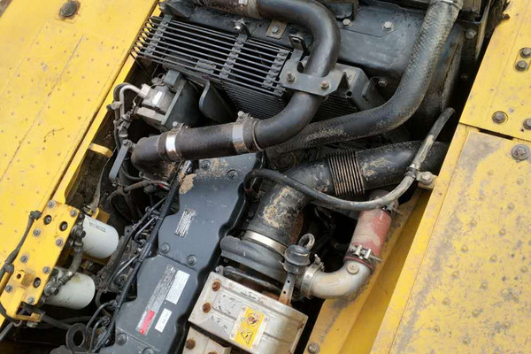 出售转让二手komatsu240-8挖掘机
