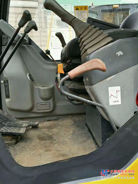 出售转让二手KOMATSU100挖掘机