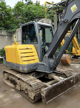 上海出售转让二手4738小时小挖机挖掘机