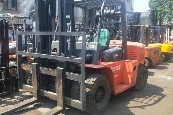 出售转让二手合力叉车3吨叉装车