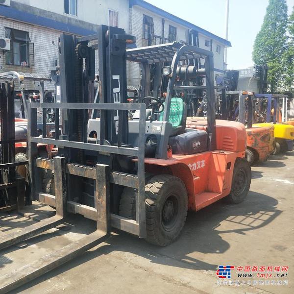 出售转让二手合力叉车3吨叉装车